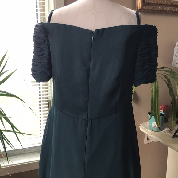 Special occasion gown - Picture 3 of 3